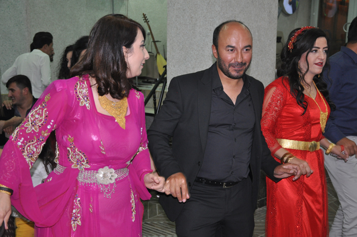 Erin Ailesinin mutlu günü 22