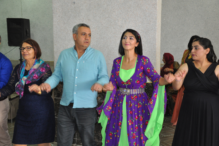 Erin Ailesinin mutlu günü 23