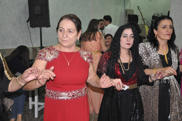 Erin Ailesinin mutlu günü 25