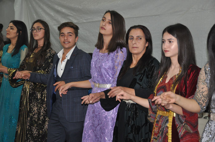 Erin Ailesinin mutlu günü 44