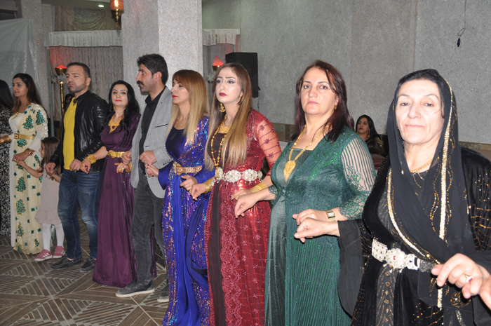 Erin Ailesinin mutlu günü 74