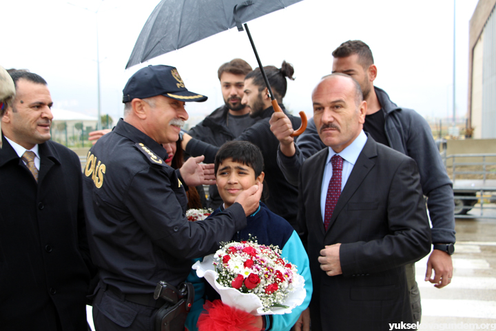 Hakkari Valisi Akbıyık göreve başladı 5