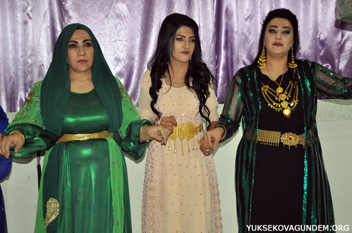 Dikçe ailesinin mutlu günü 13