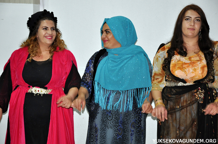 Dikçe ailesinin mutlu günü 80