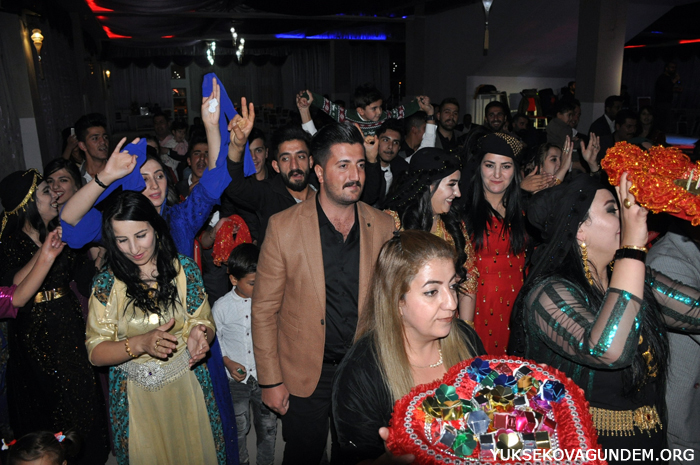 Dikçe ailesinin mutlu günü 93