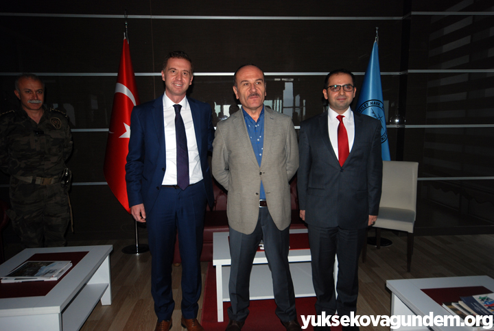 Kaymakam Kaşıkçı Yüksekova'dan ayrıldı 10