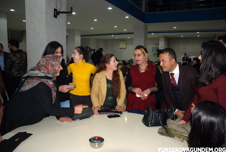 Yüksekova'da ‘Kadınlarımız İçin Bir Aradayız’ etkinliği 17