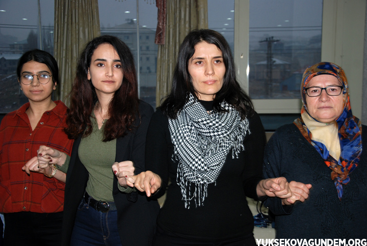 Yüksekova'da ‘Kadınlarımız İçin Bir Aradayız’ etkinliği 32