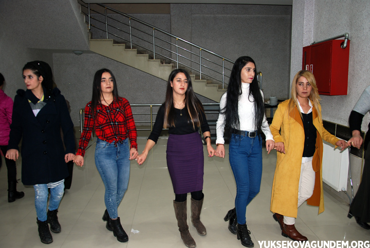 Yüksekova'da ‘Kadınlarımız İçin Bir Aradayız’ etkinliği 40
