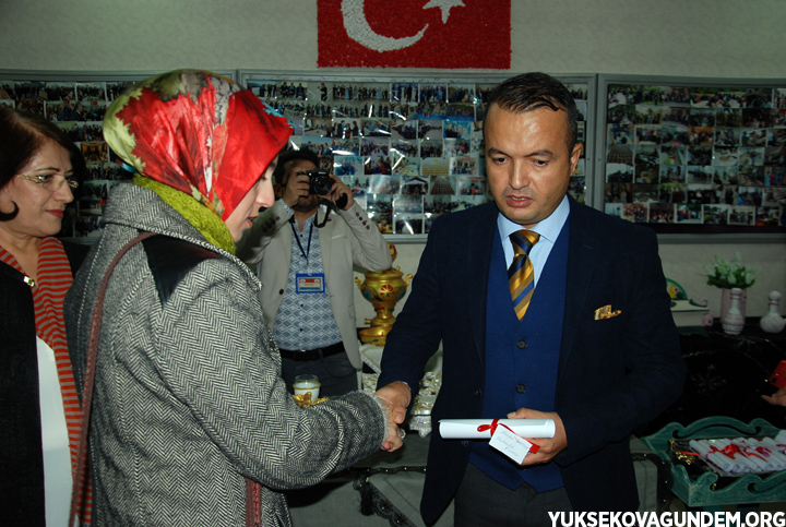Yüksekovalı kadınlardan yıl sonu sergisi 15
