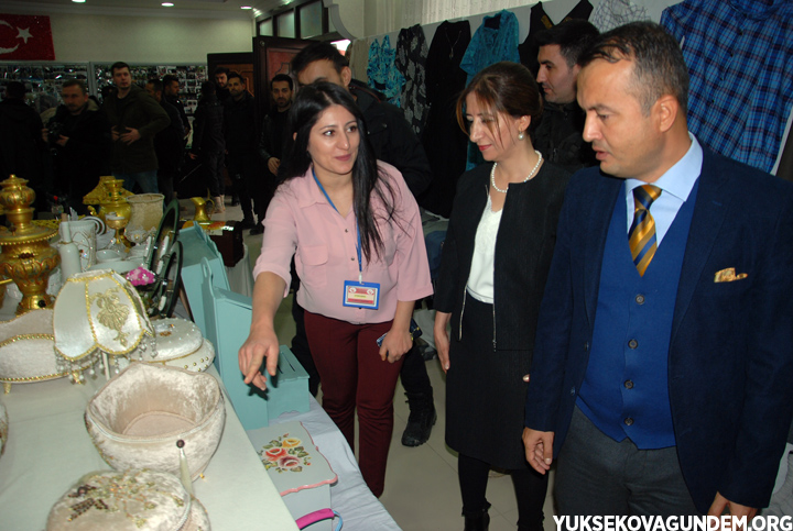 Yüksekovalı kadınlardan yıl sonu sergisi 32