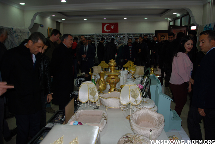 Yüksekovalı kadınlardan yıl sonu sergisi 33