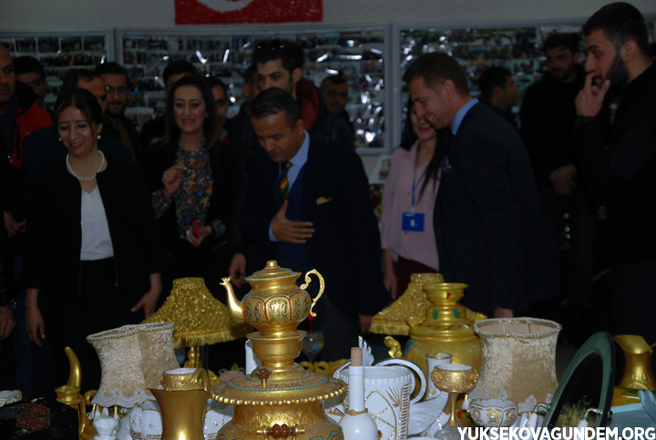 Yüksekovalı kadınlardan yıl sonu sergisi 37