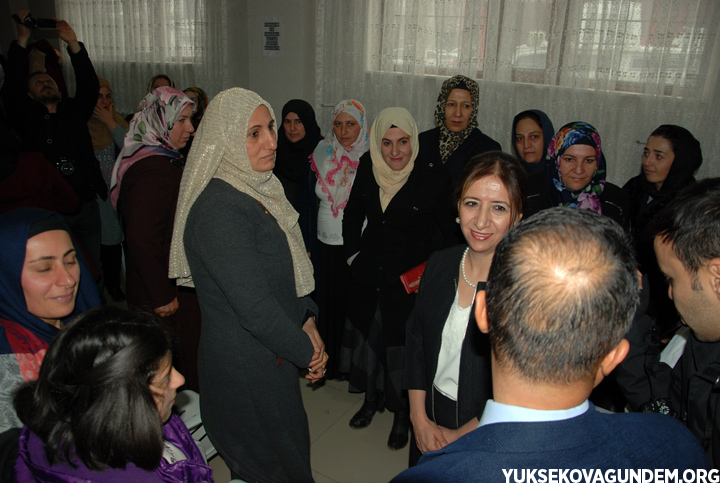 Yüksekovalı kadınlardan yıl sonu sergisi 38