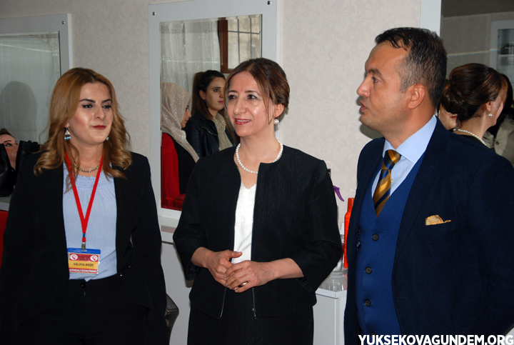 Yüksekovalı kadınlardan yıl sonu sergisi 45