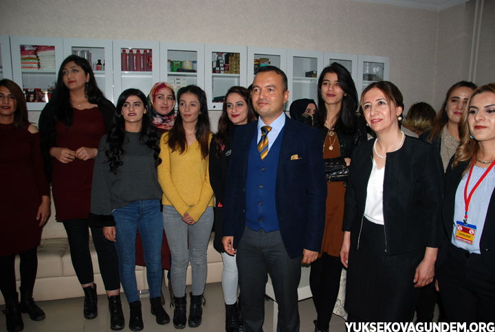 Yüksekovalı kadınlardan yıl sonu sergisi 46