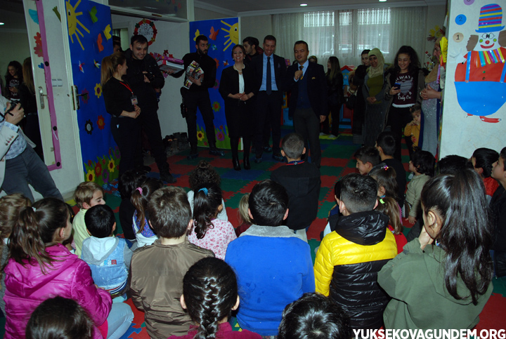 Yüksekovalı kadınlardan yıl sonu sergisi 48
