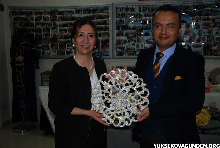 Yüksekovalı kadınlardan yıl sonu sergisi 54