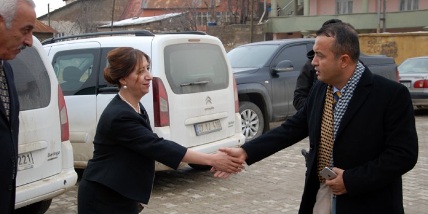 Yüksekovalı kadınlardan yıl sonu sergisi