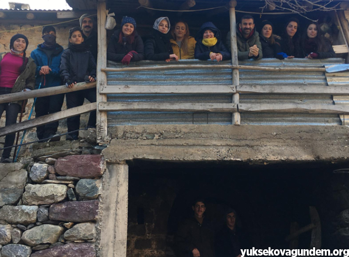 Yüksekova'nın Karlı Dağlarında Doğa Yürüyüşü 8