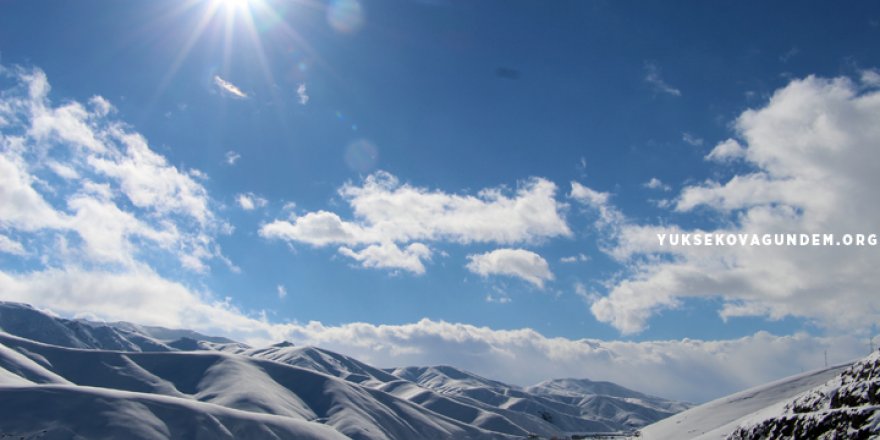 Yüksekova'daki Dilimli Barajı dondu