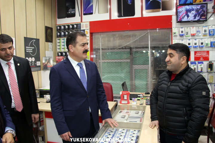 Hakkari Valisi İdris Akbıyık Yüksekova'ya geldi 14