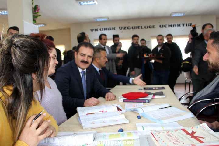 Hakkari Valisi İdris Akbıyık Yüksekova'ya geldi 4