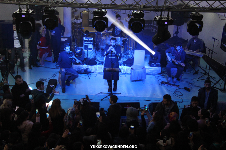 Yüksekova'da yardımlaşma ve dayanışma konseri 13