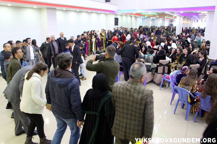 Yüksekova'da yılın ilk düğünü 18