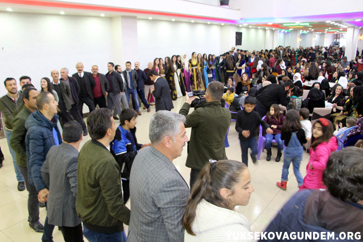 Yüksekova'da yılın ilk düğünü 19