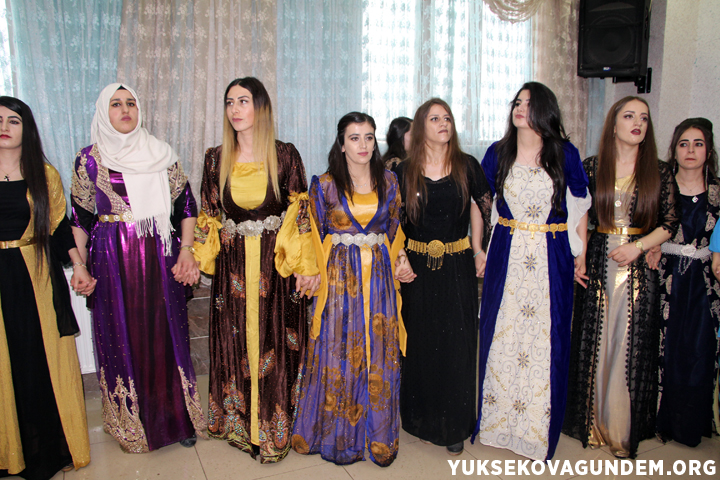 Yüksekova'da yılın ilk düğünü 28