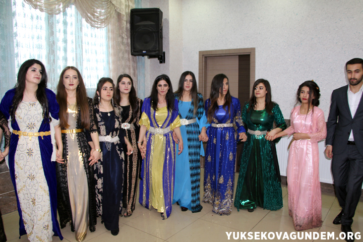 Yüksekova'da yılın ilk düğünü 29