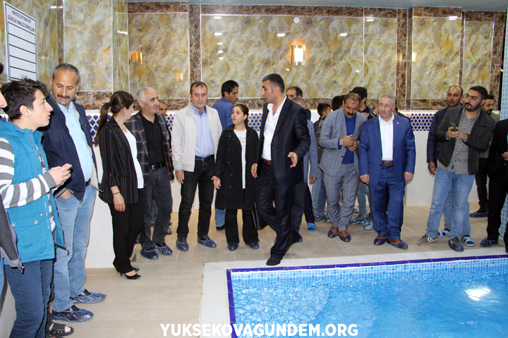 Yıllar sonra Yüksekova'da havuz açıldı 6