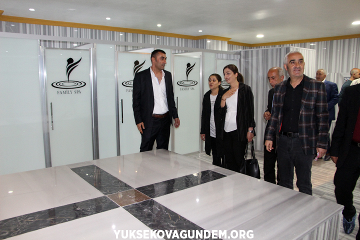 Yıllar sonra Yüksekova'da havuz açıldı 9