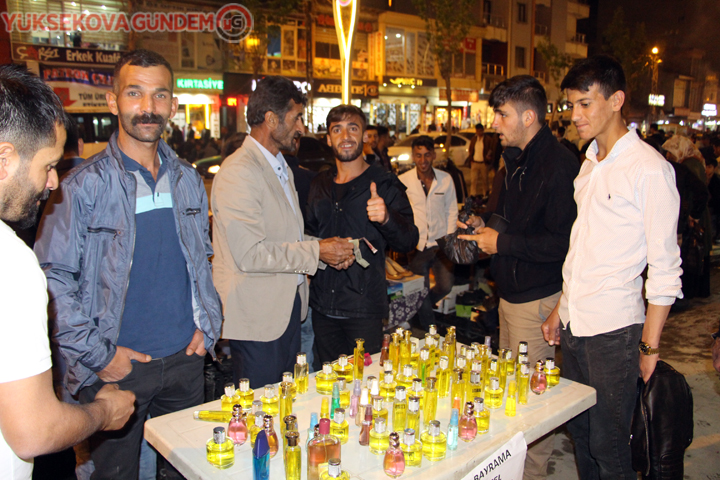Yüksekova'da bayram hareketliliği 11