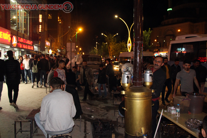 Yüksekova'da bayram hareketliliği 12