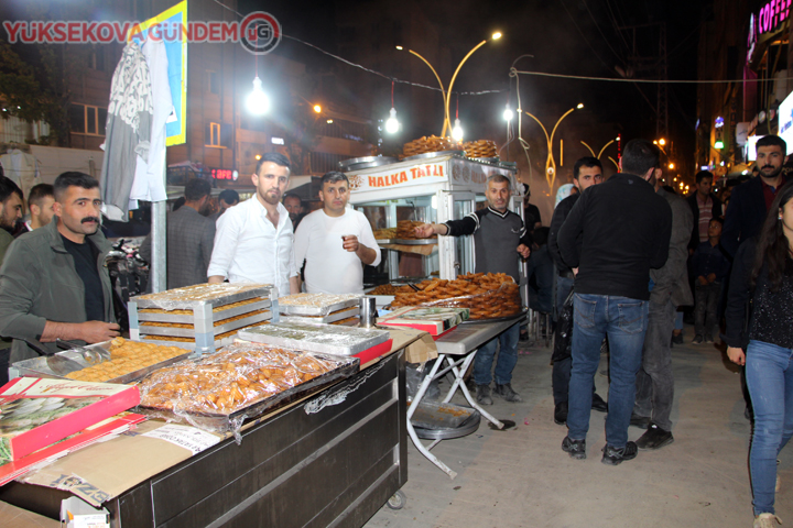 Yüksekova'da bayram hareketliliği 8