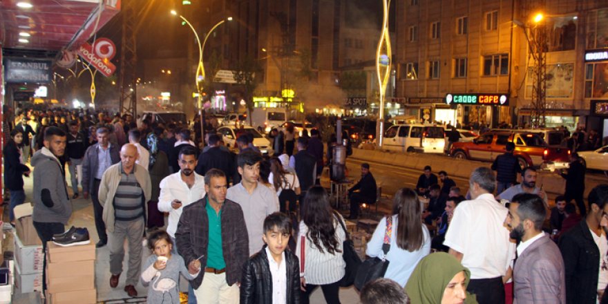 Yüksekova'da bayram hareketliliği