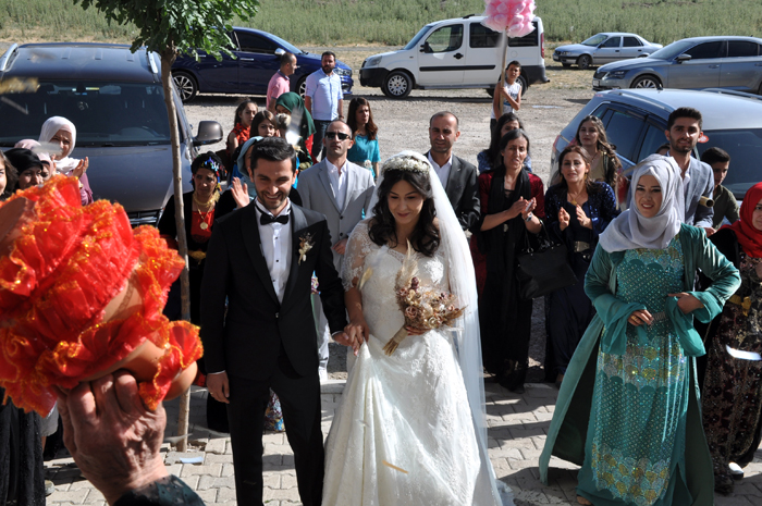 Baykal ailesinin mutlu günü 21