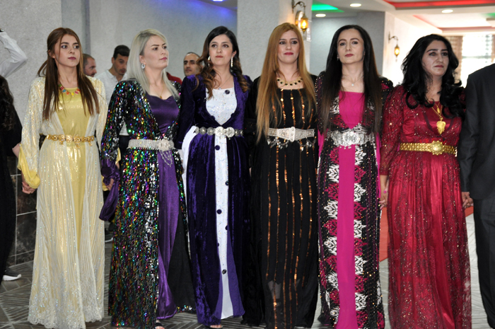 Baykal ailesinin mutlu günü 22