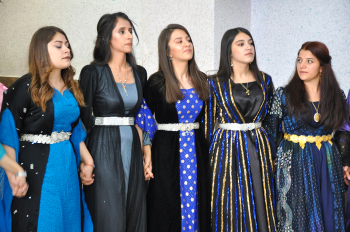 Baykal ailesinin mutlu günü 23