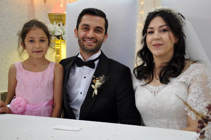 Baykal ailesinin mutlu günü 25