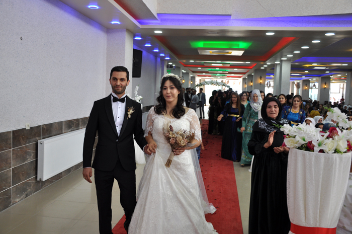 Baykal ailesinin mutlu günü 27