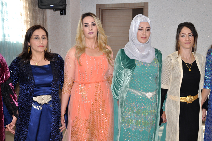 Baykal ailesinin mutlu günü 36