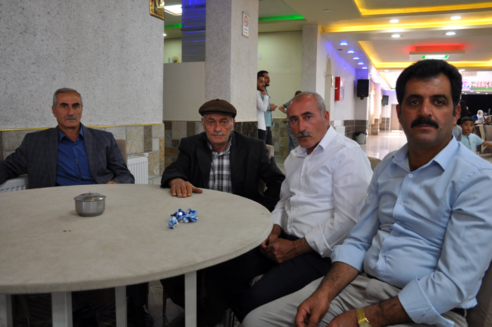 Baykal ailesinin mutlu günü 48