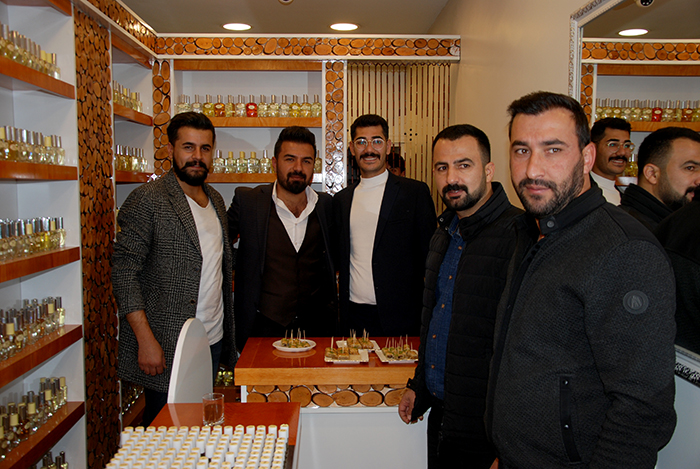 Yüksekova'da 2 yeni işyeri açıldı 7