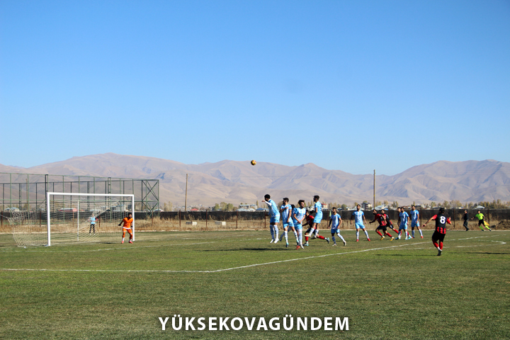 Yüksekova Belediyespor kendi evinde kazandı 7