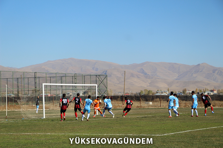 Yüksekova Belediyespor kendi evinde kazandı 9