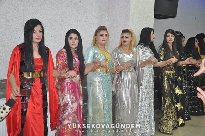Sevinç ailesinin mutlu günü 103