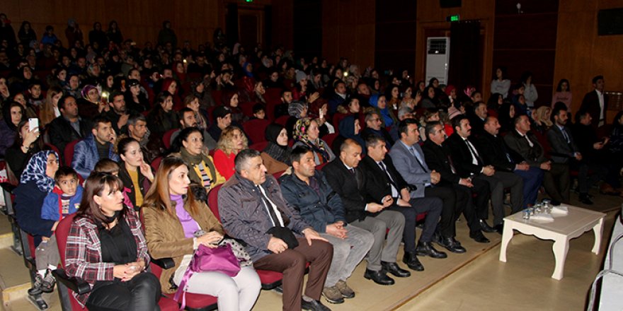 Yüksekova'da 'Veli Bilgilendirme' semineri